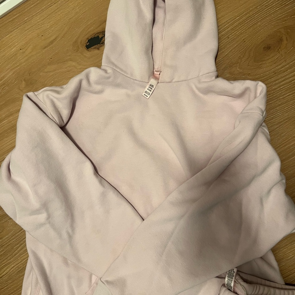 SKIMS Light Pink Cozy Sweat Set - Picture 5 of 5